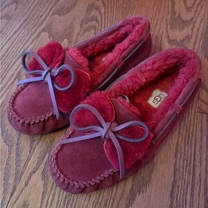 UGG Women's red bow moccasins